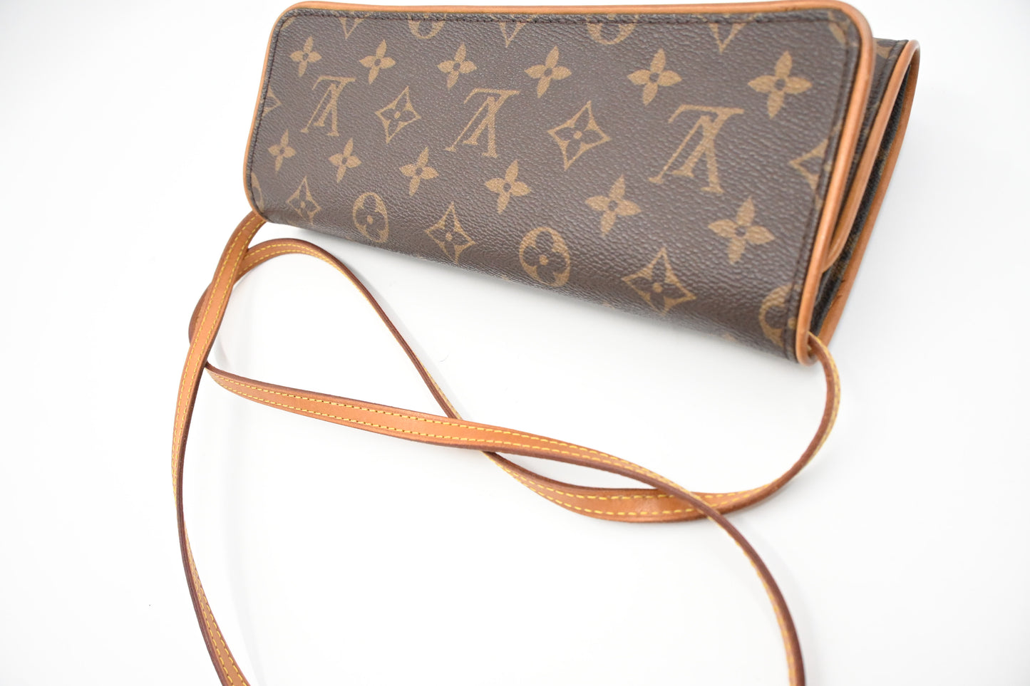 Louis Vuitton Pochette Twin GM in Monogram Canvas