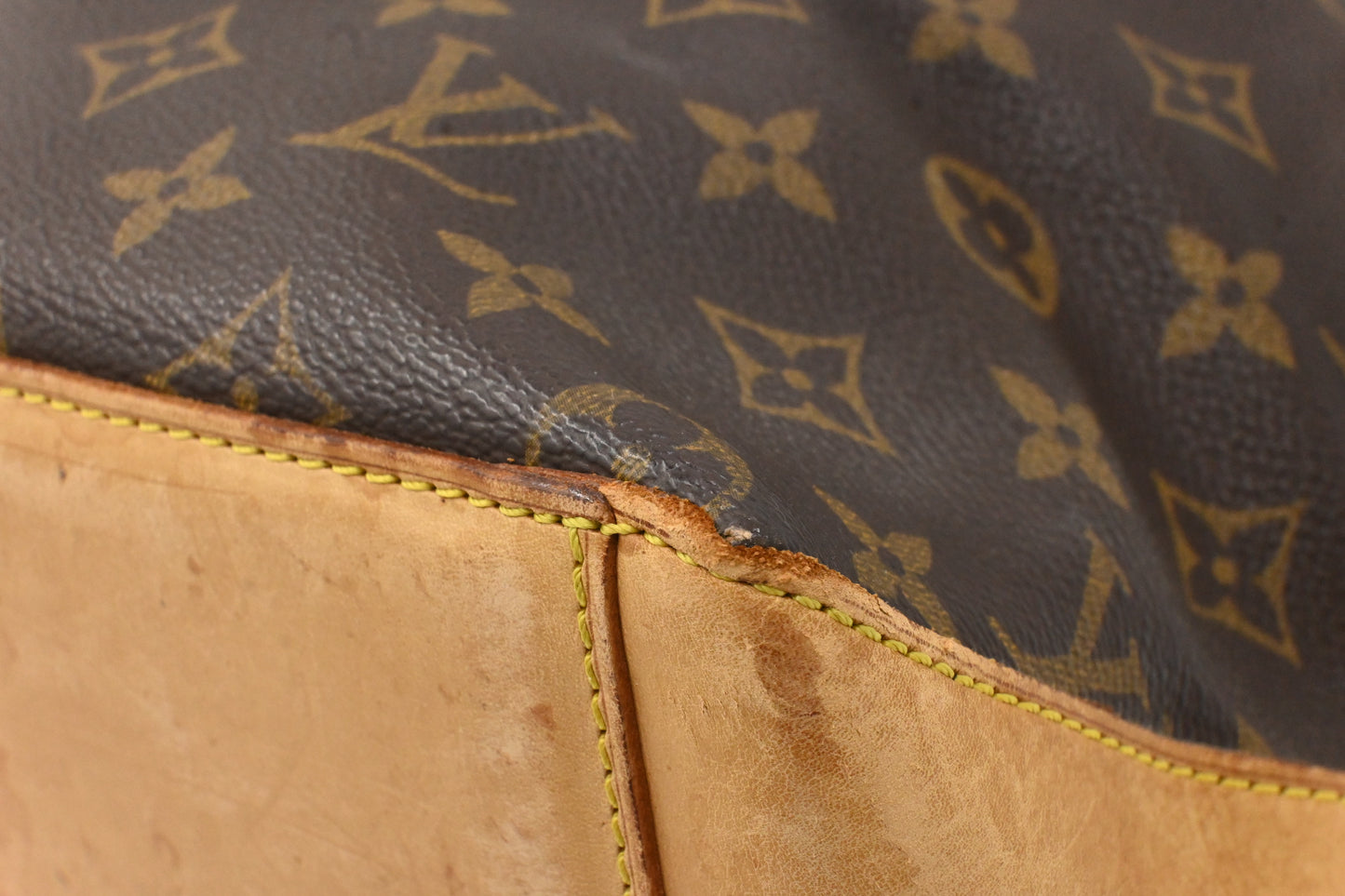 Louis Vuitton Cabas Mezzo in Monogram Canvas