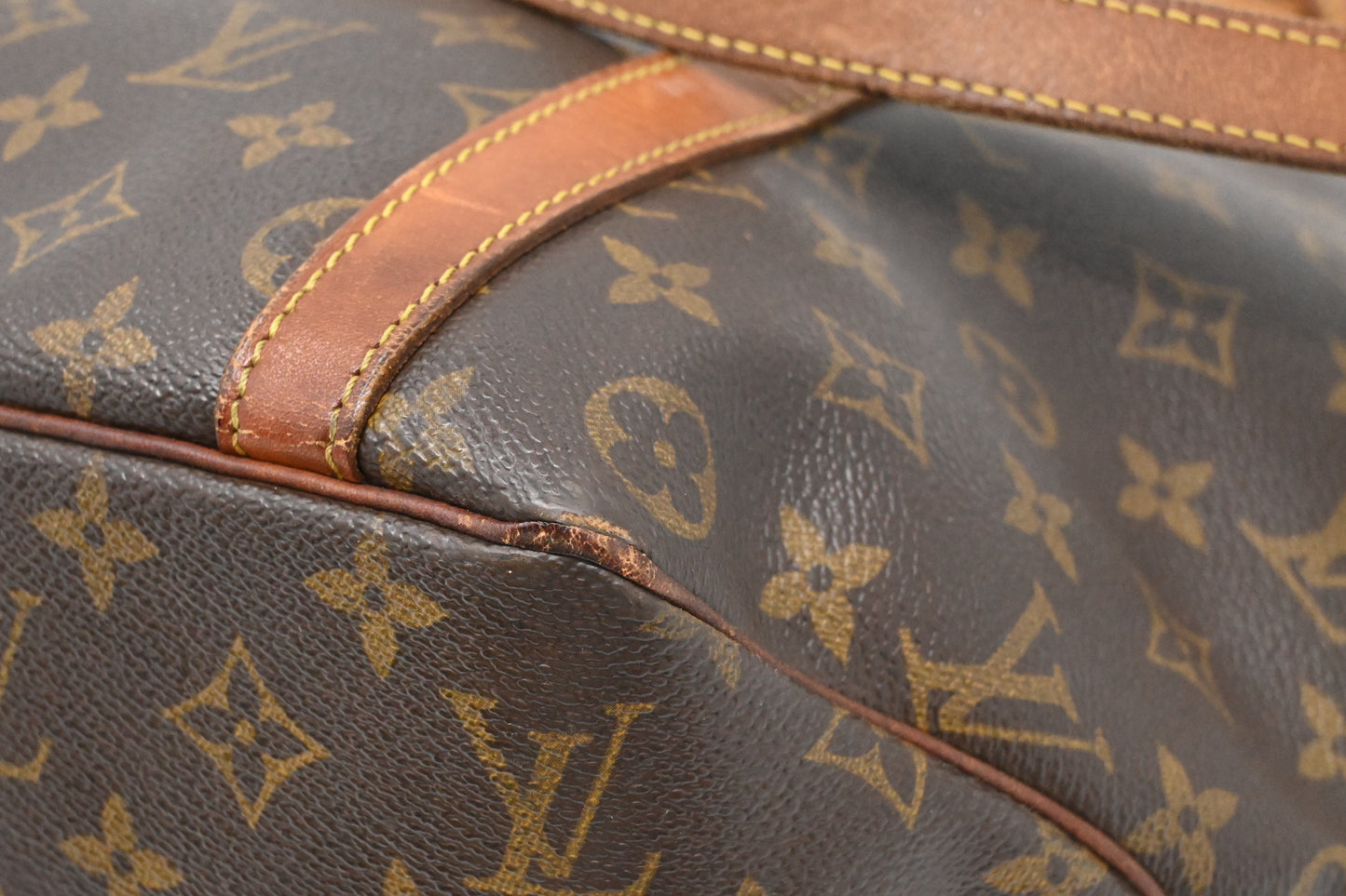 Louis Vuitton Sac Shopping 48 in Monogram Canvas