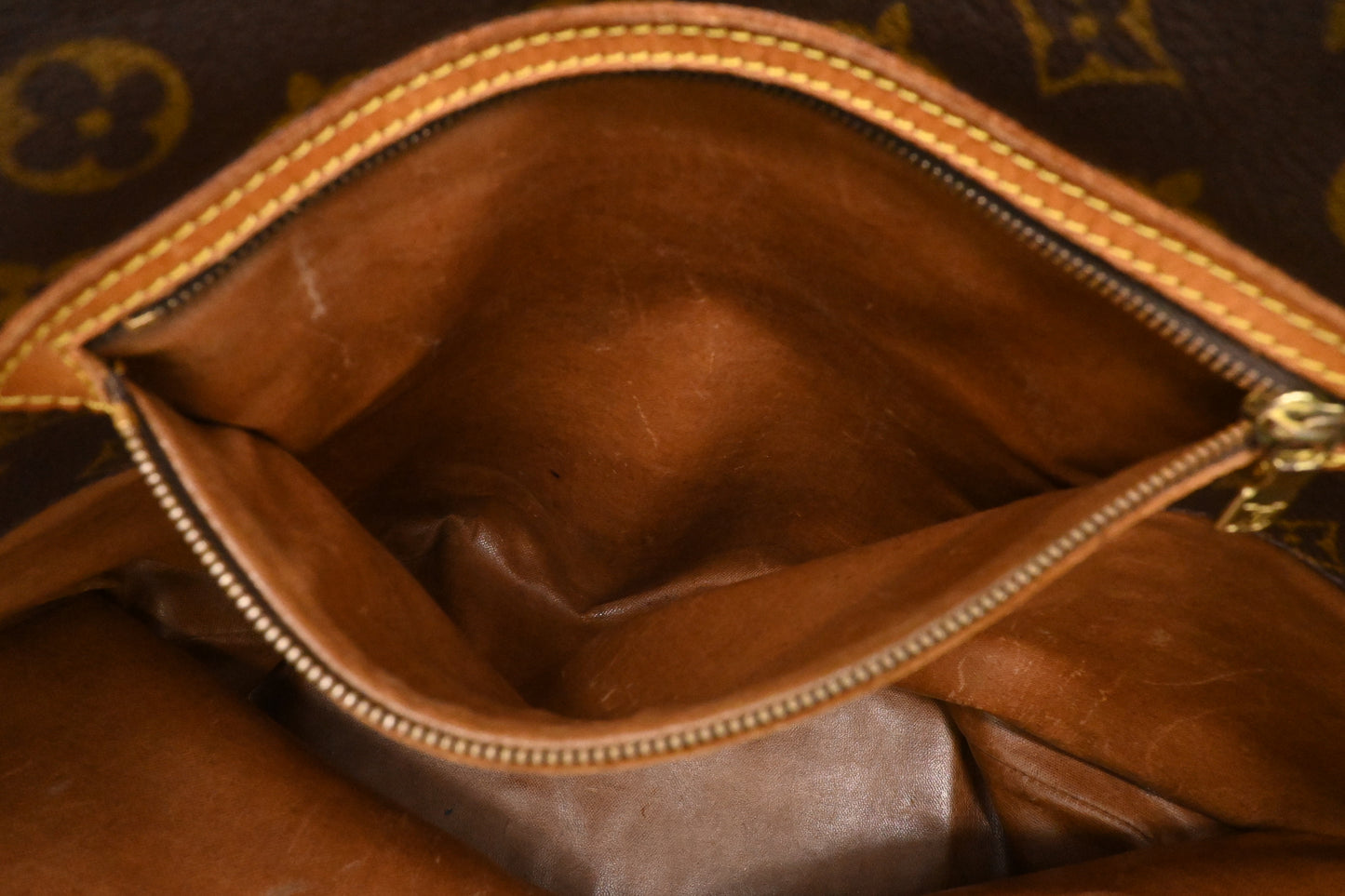 Louis Vuitton Sac Shopping 48 in Monogram Canvas