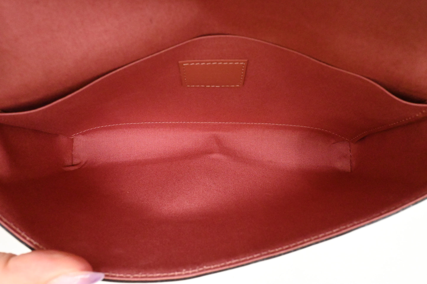 Louis Vuitton Valentine Dog Pochette Felicie in Pink Vernis Leather