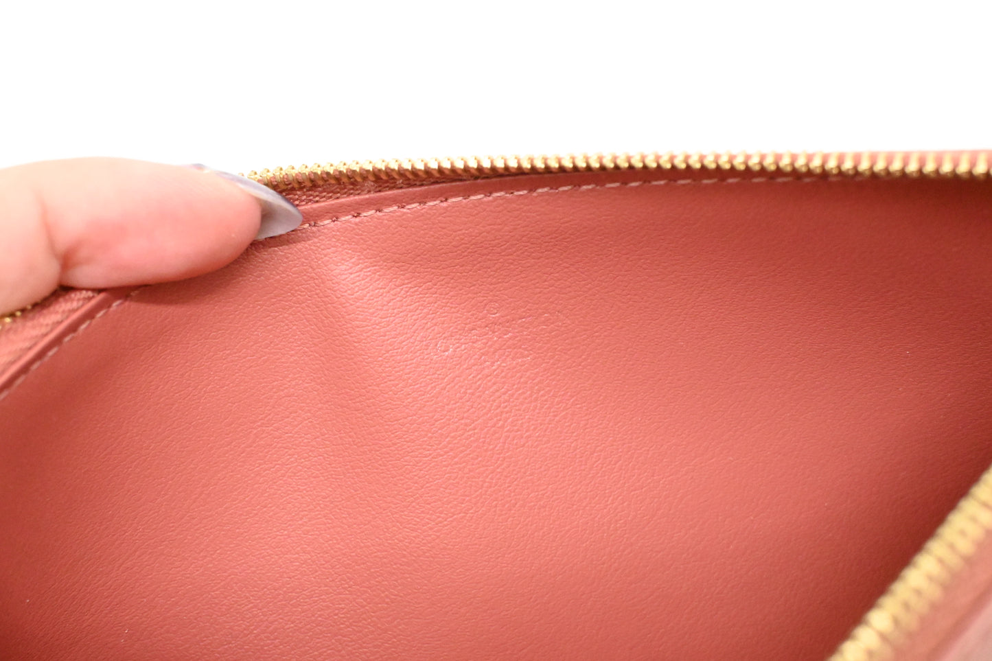 Louis Vuitton Valentine Dog Pochette Felicie in Pink Vernis Leather