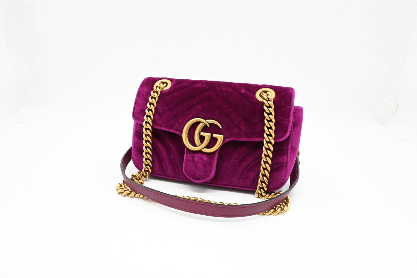 Gucci Marmont Chain Shoulder Bag in Purple Matelasse Velvet