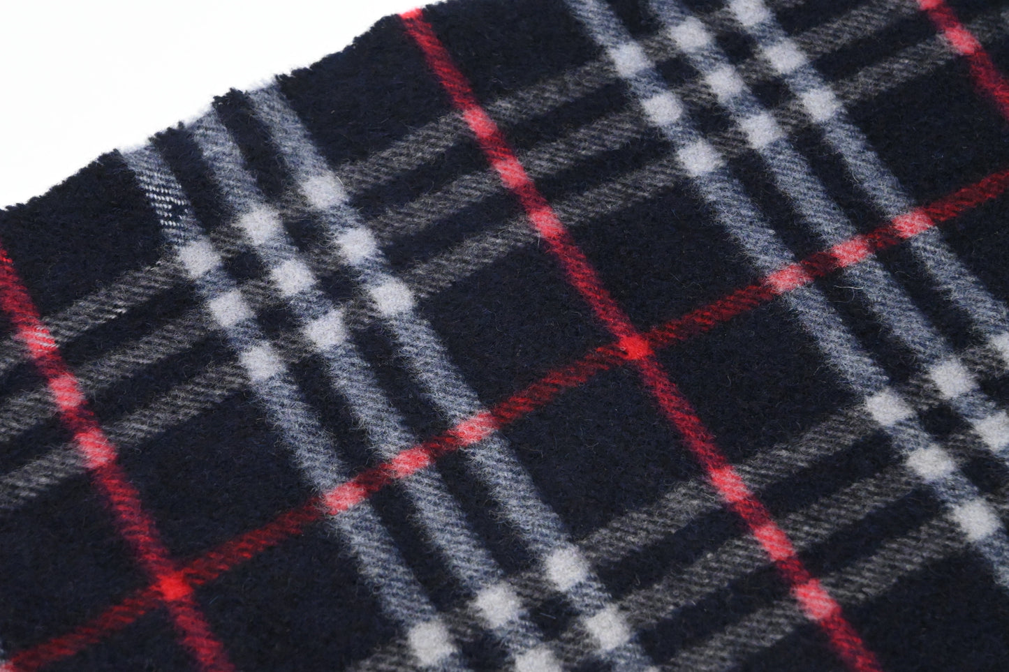 Burberry Scarf in Navy Cashmere and Wool