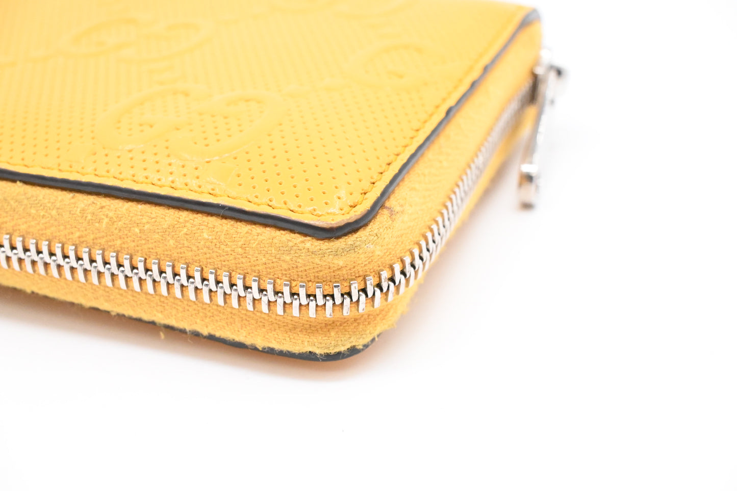 Gucci Long Zippy Wallet in Yellow Leather