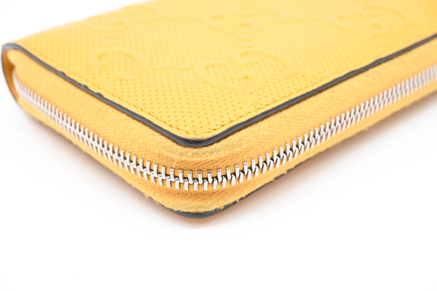 Gucci Long Zippy Wallet in Yellow Leather