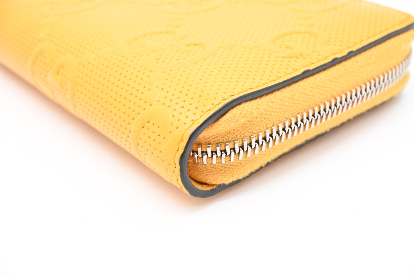 Gucci Long Zippy Wallet in Yellow Leather
