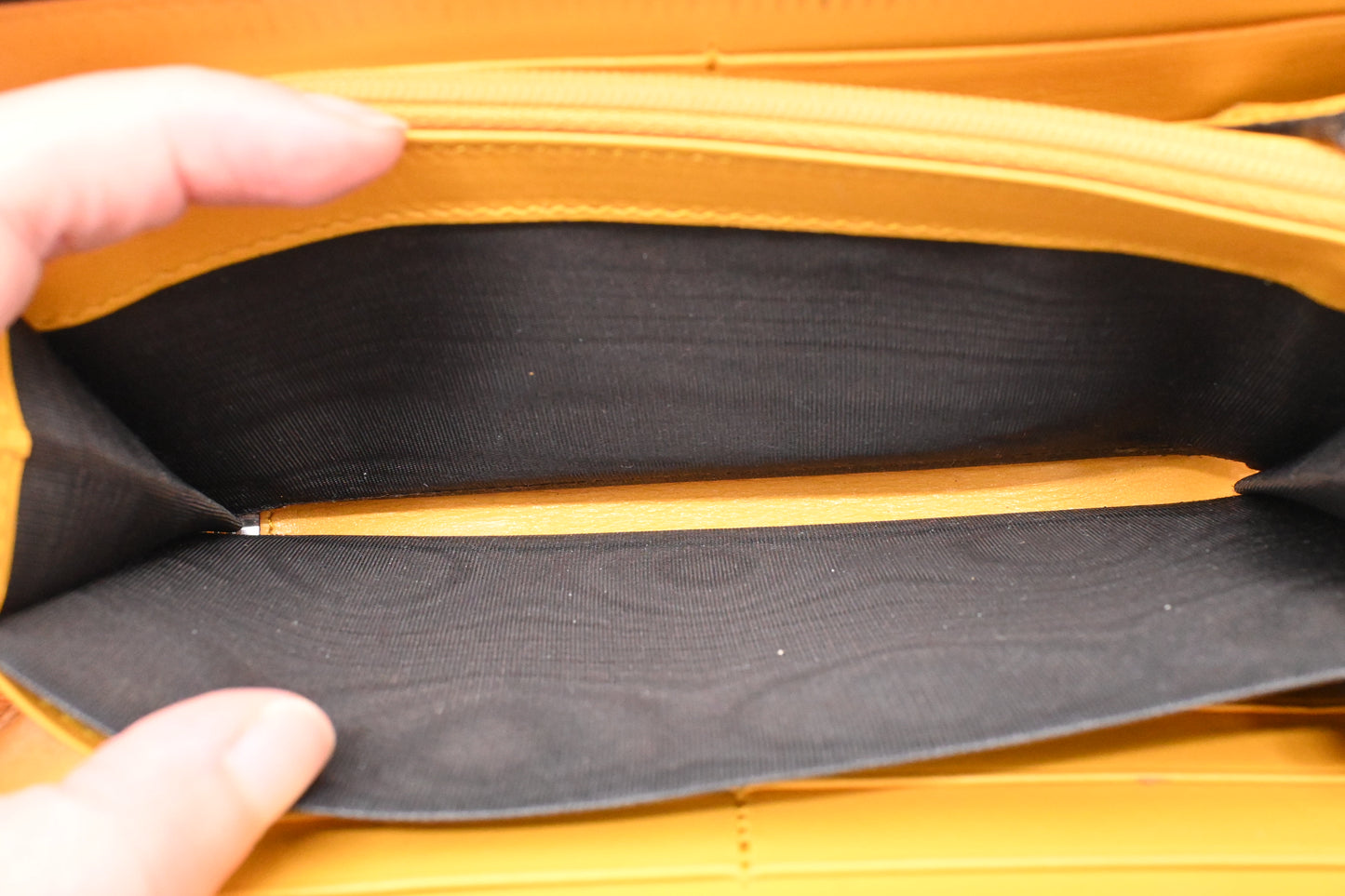 Gucci Long Zippy Wallet in Yellow Leather