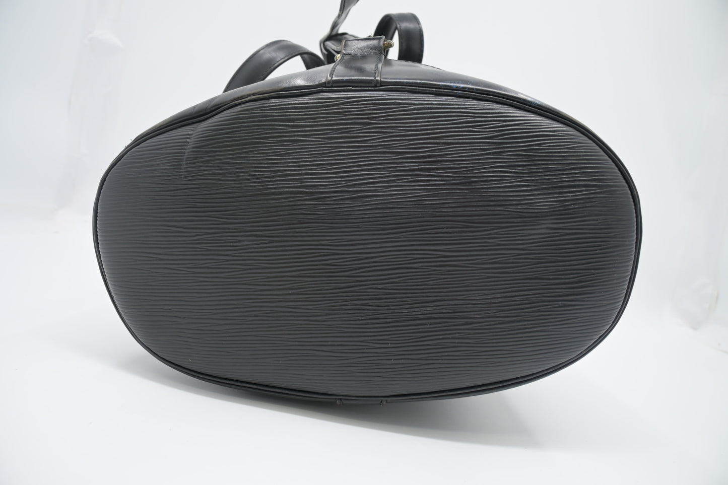 Louis Vuitton Randonnee PM in Black Epi Leather
