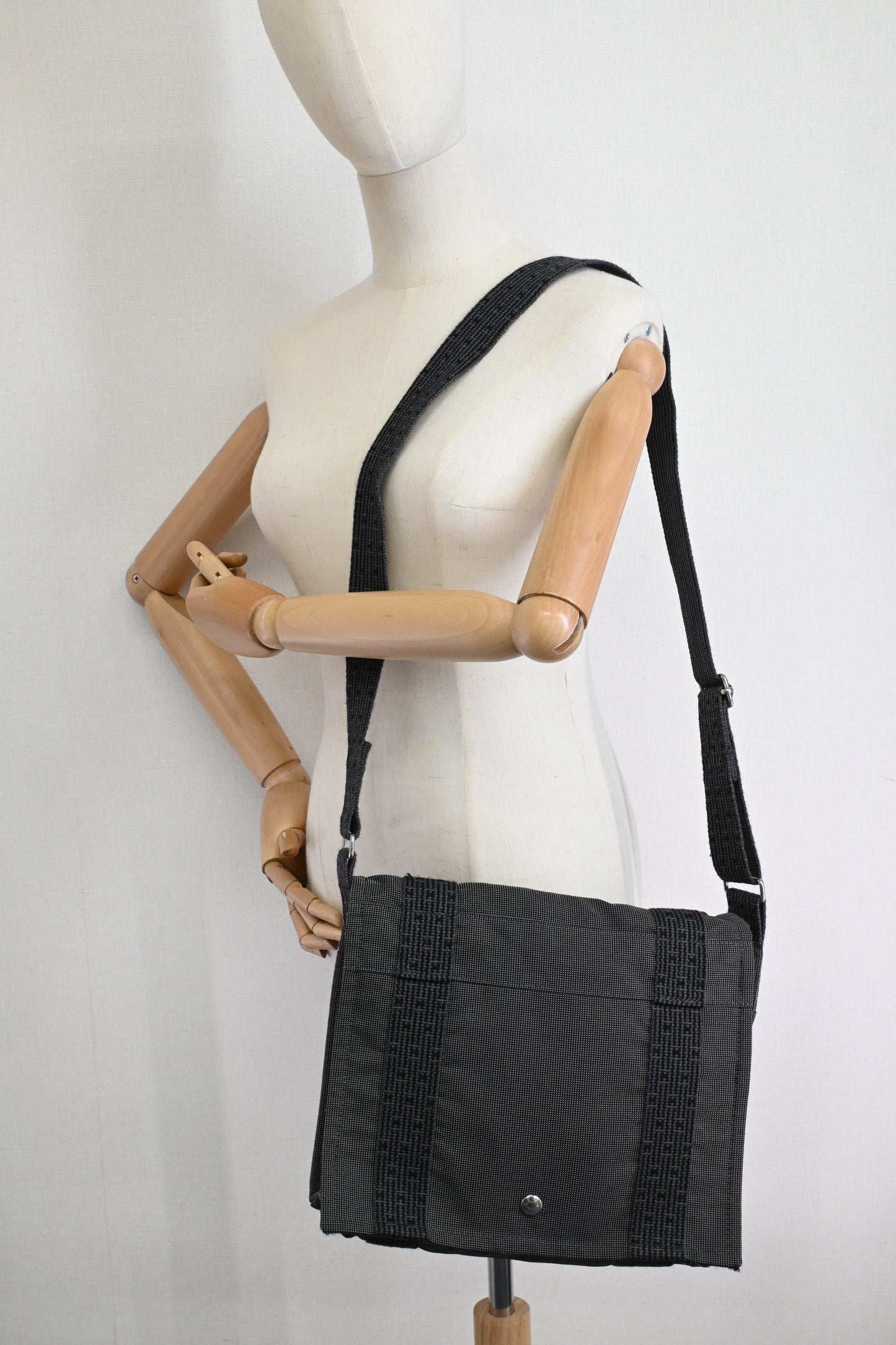 Hermes Herline Bassus PM Messenger Bag in Grey Canvas