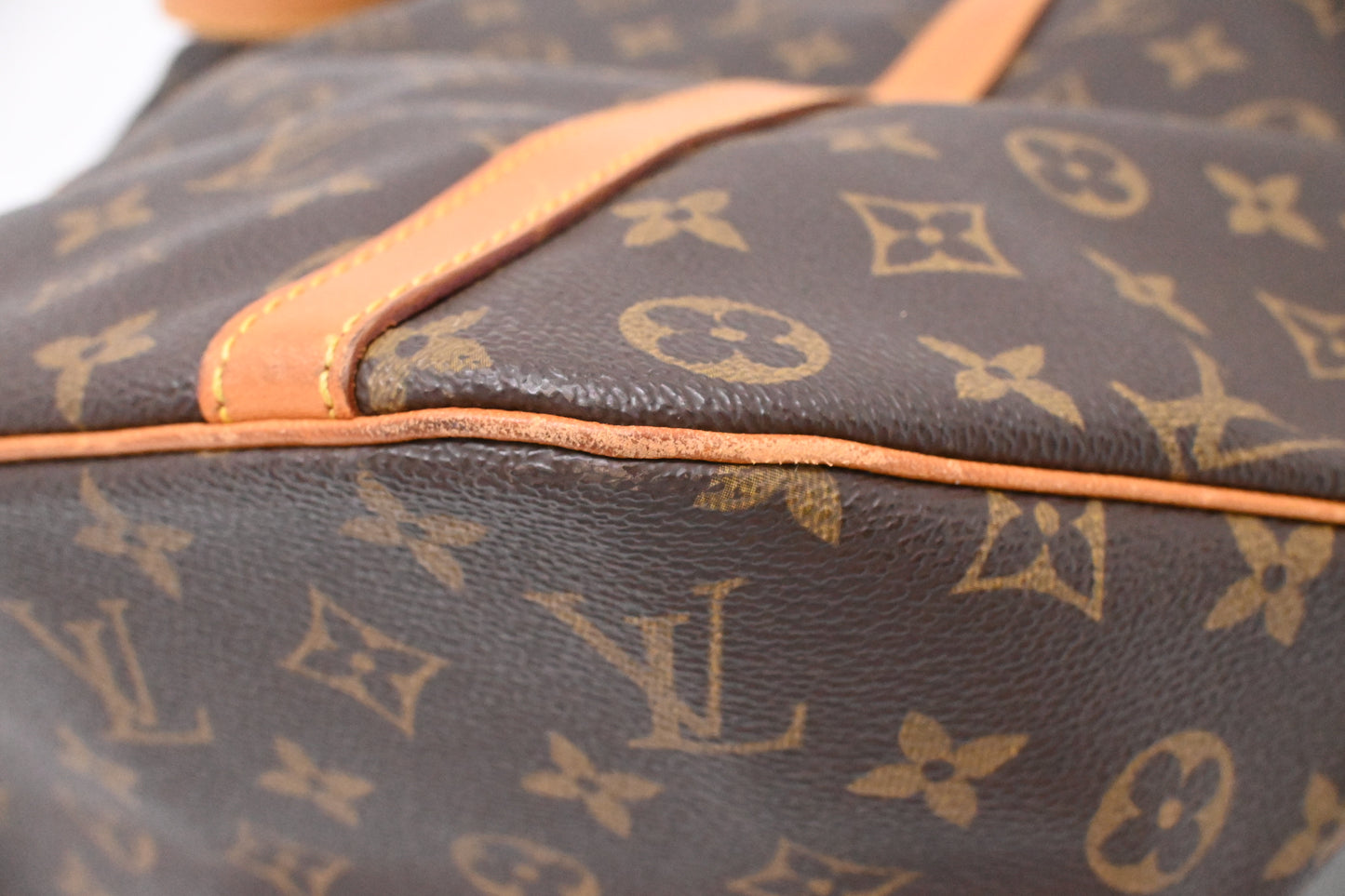 Louis Vuitton Sac Shopping 48 in Monogram Canvas