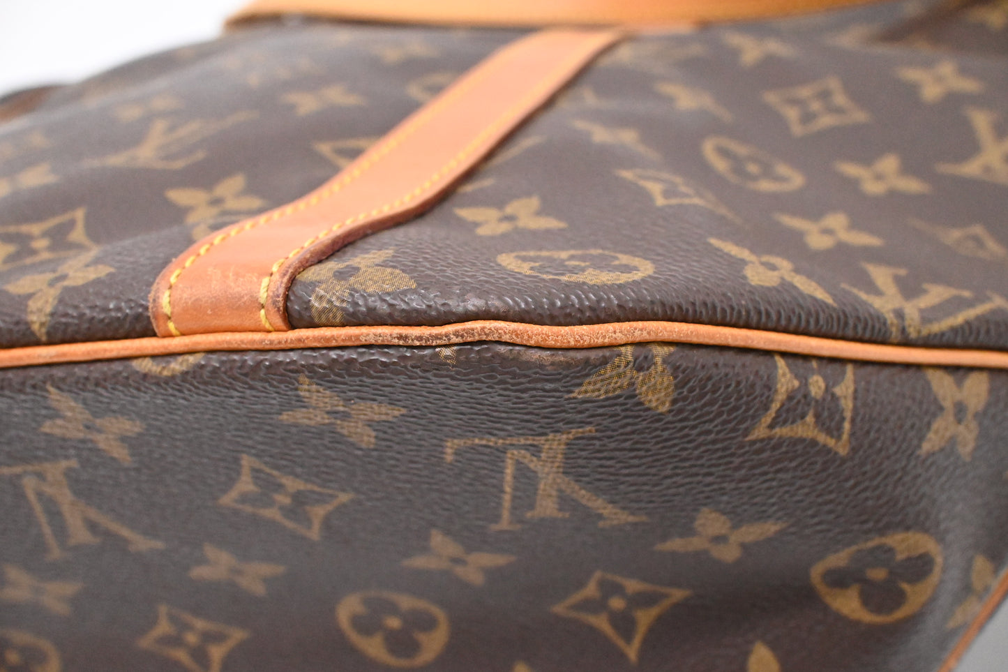 Louis Vuitton Sac Shopping 48 in Monogram Canvas