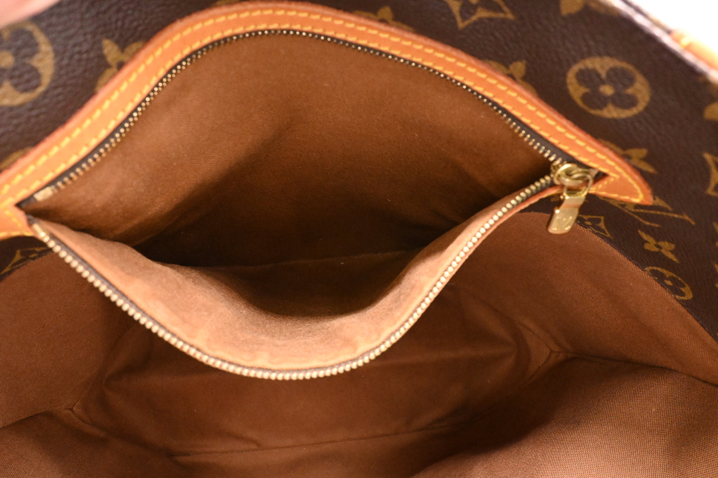 Louis Vuitton Sac Shopping 48 in Monogram Canvas