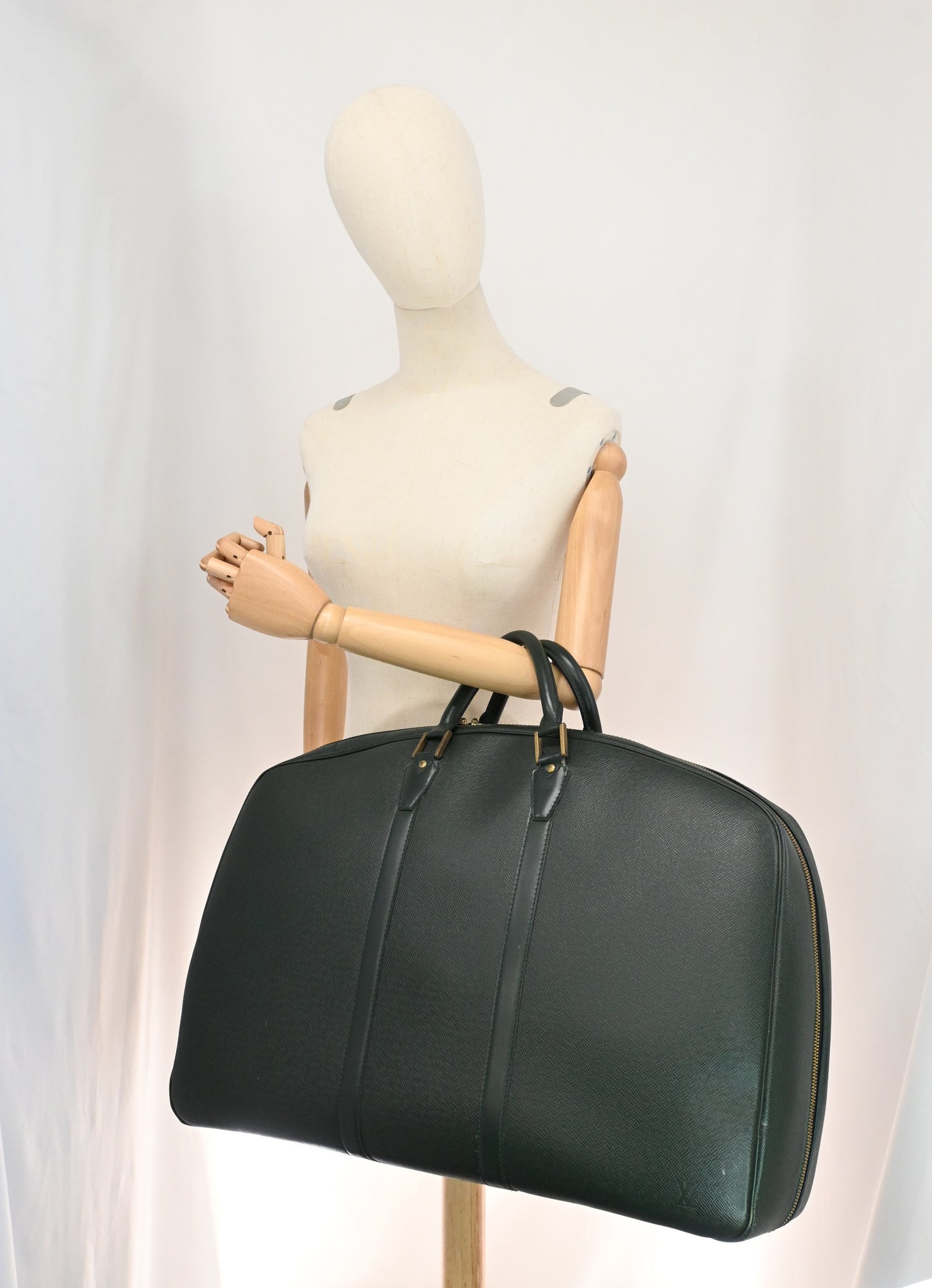 Louis Vuitton Helanga Travel Bag in Green Taiga Leather