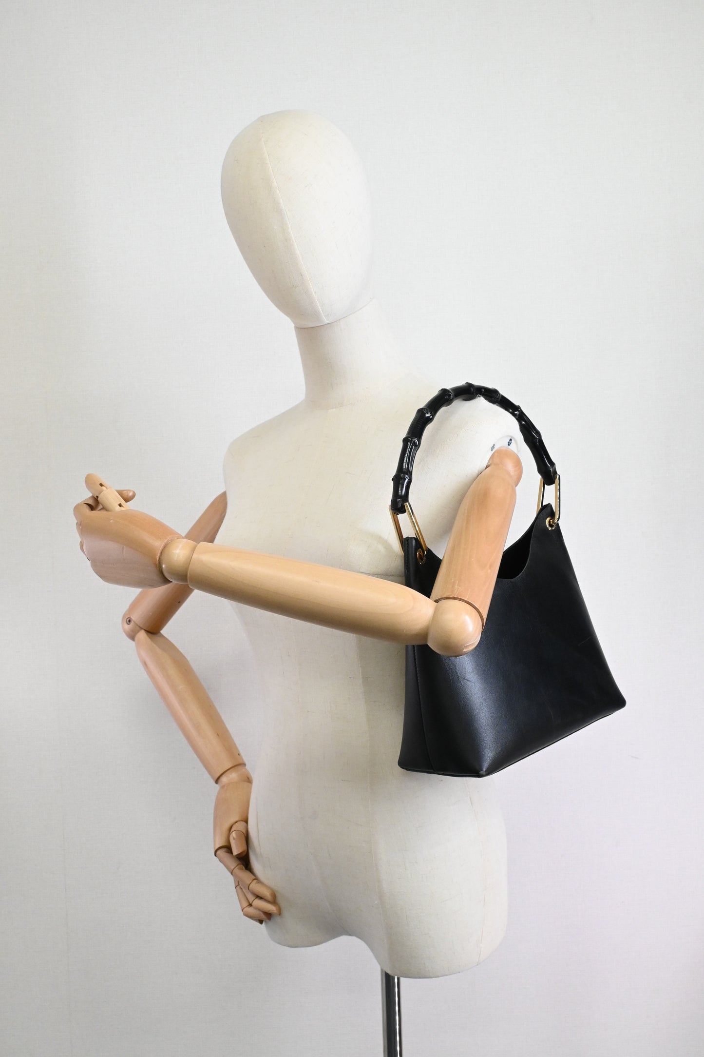 Gucci Bamboo Shoulder Bag in Black Leather