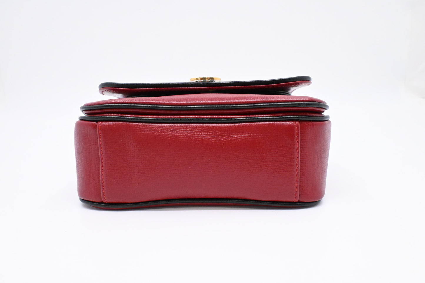 Gucci Shoulder Bag in Red and Black Leather