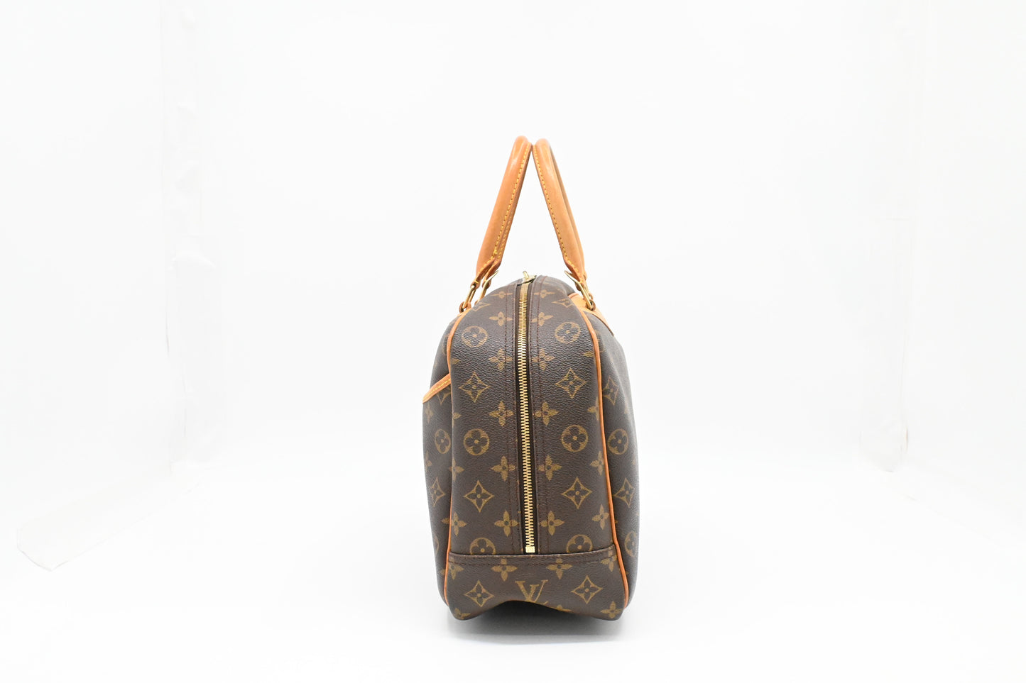 Louis Vuitton Deauville in Monogram Canvas