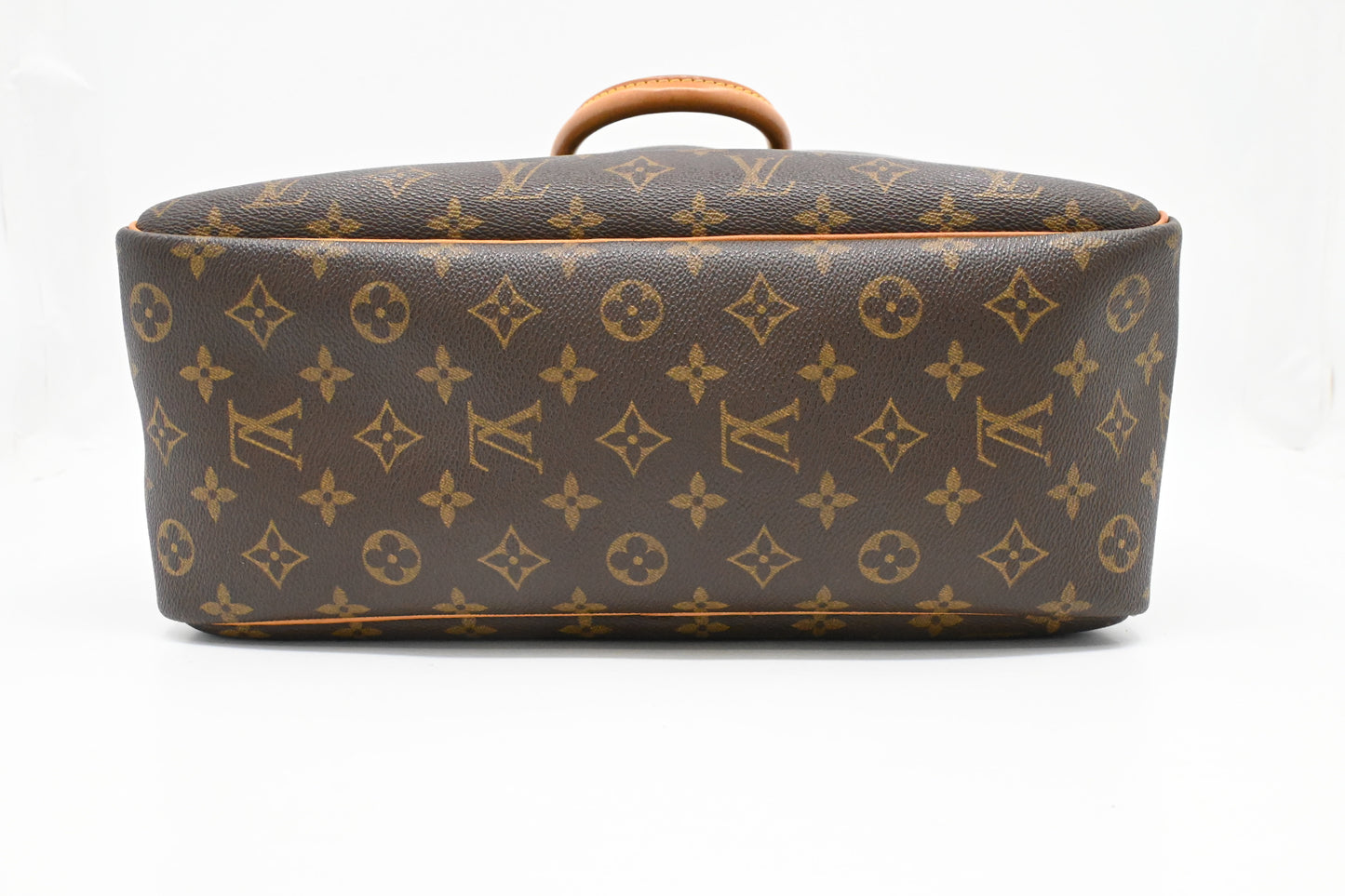 Louis Vuitton Deauville in Monogram Canvas