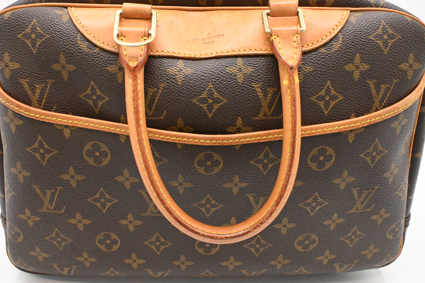Louis Vuitton Deauville in Monogram Canvas