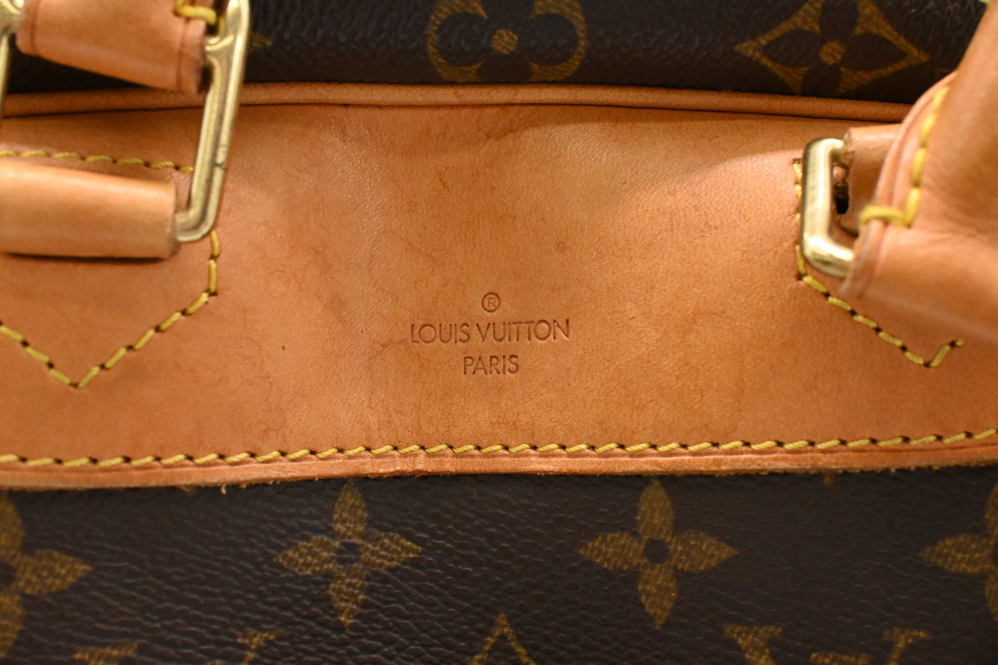 Louis Vuitton Deauville in Monogram Canvas
