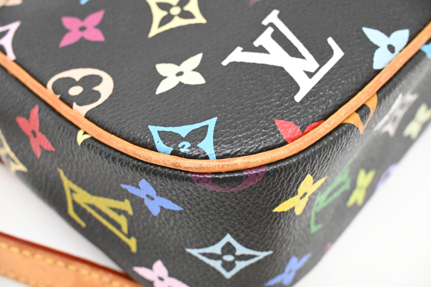 Louis Vuitton Sologne in Black Multicolor Monogram Canvas