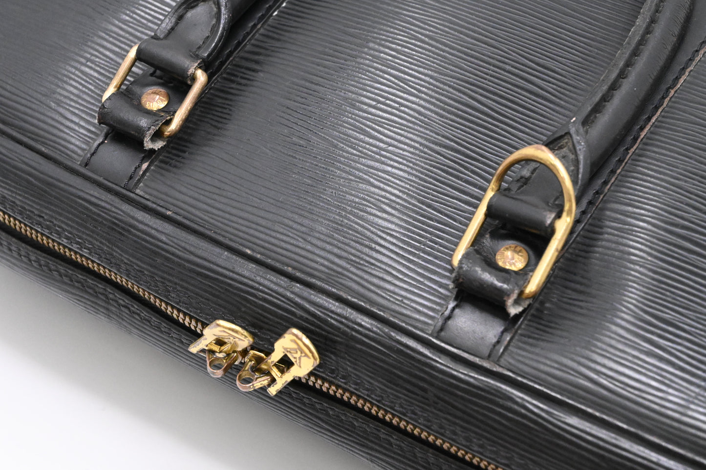 Louis Vuitton Porte Documents Voyage in Black Epi Leather