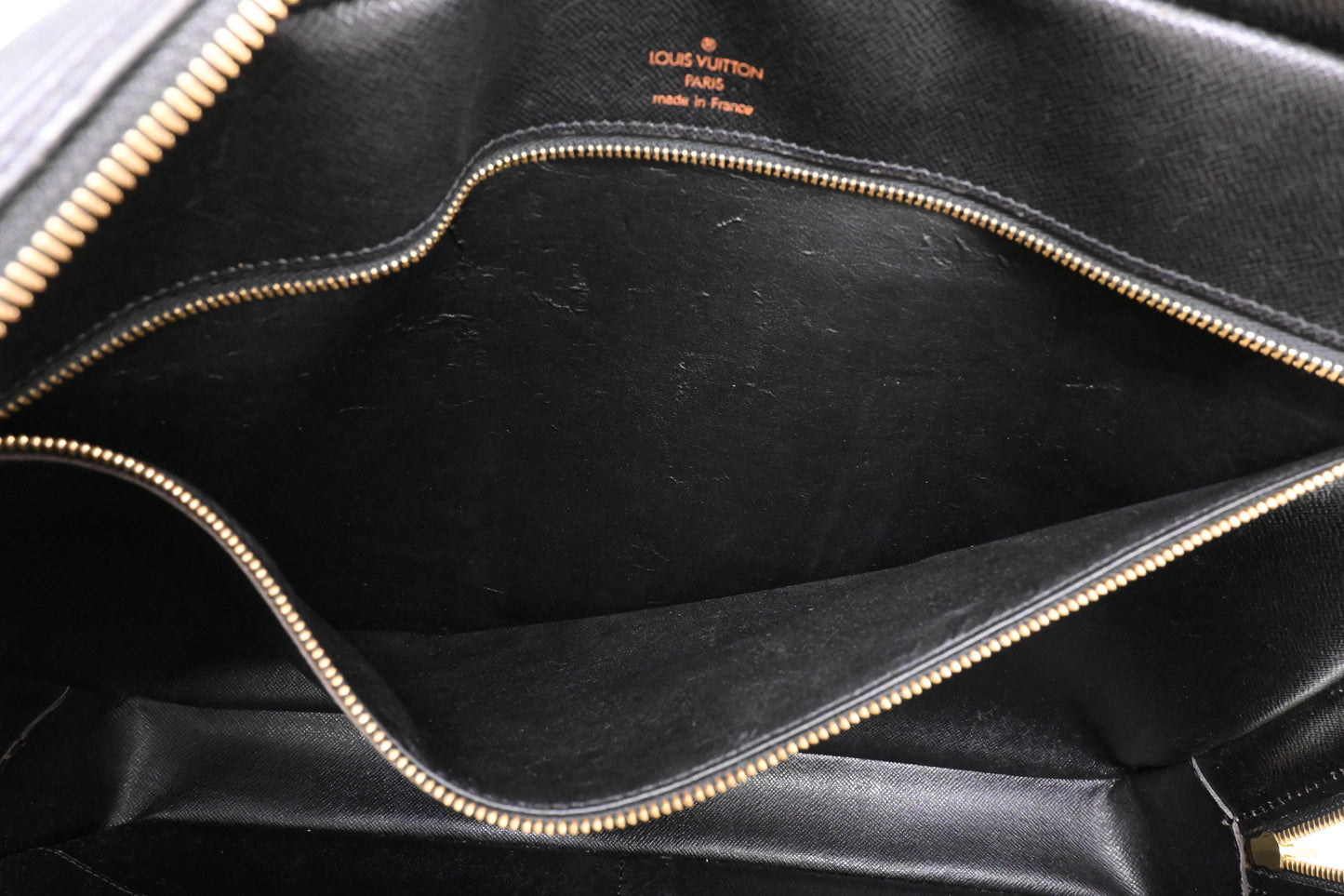 Louis Vuitton Porte Documents Voyage in Black Epi Leather