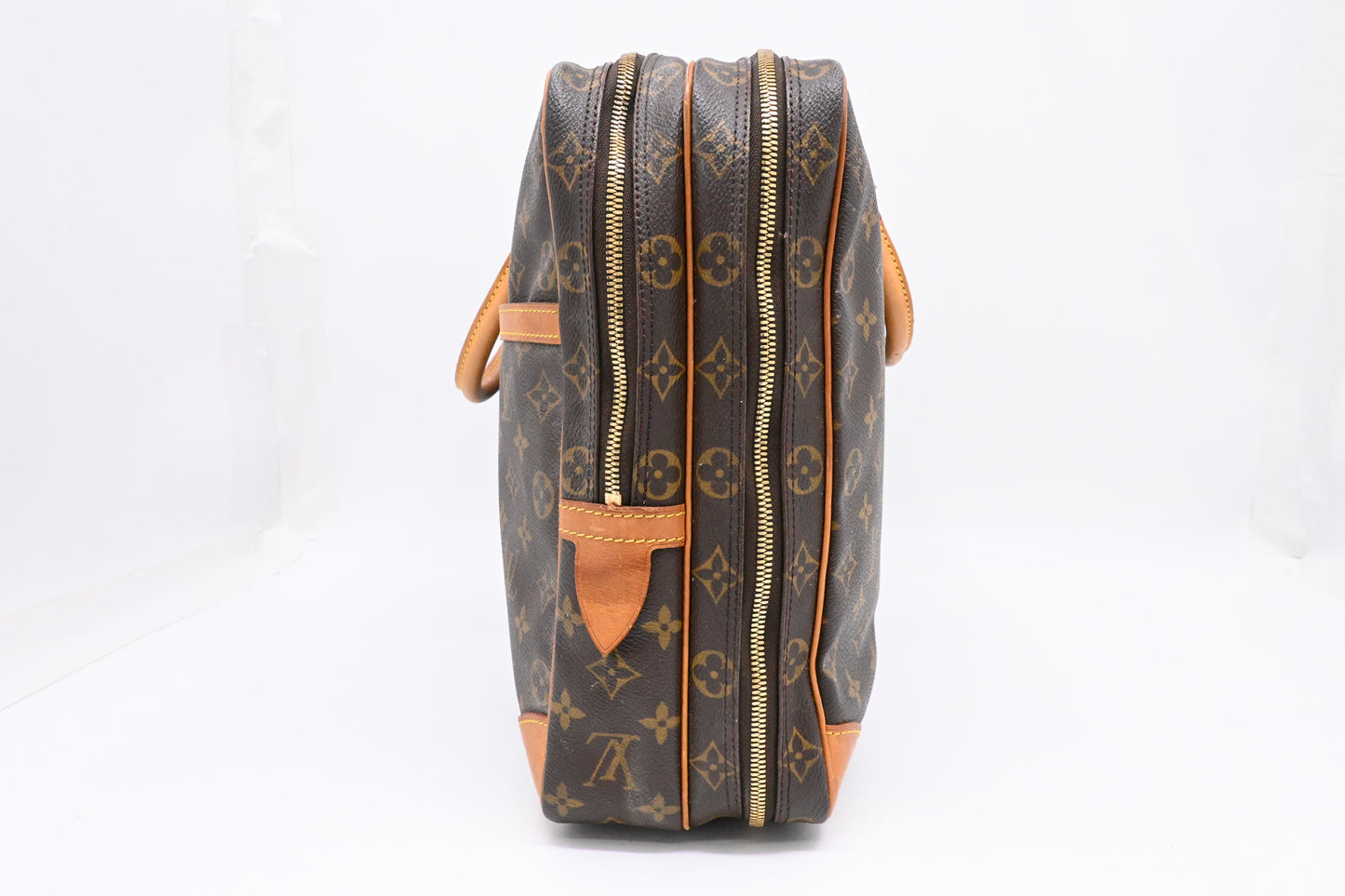 Louis Vuitton Porte Document Voyage in Monogram Canvas