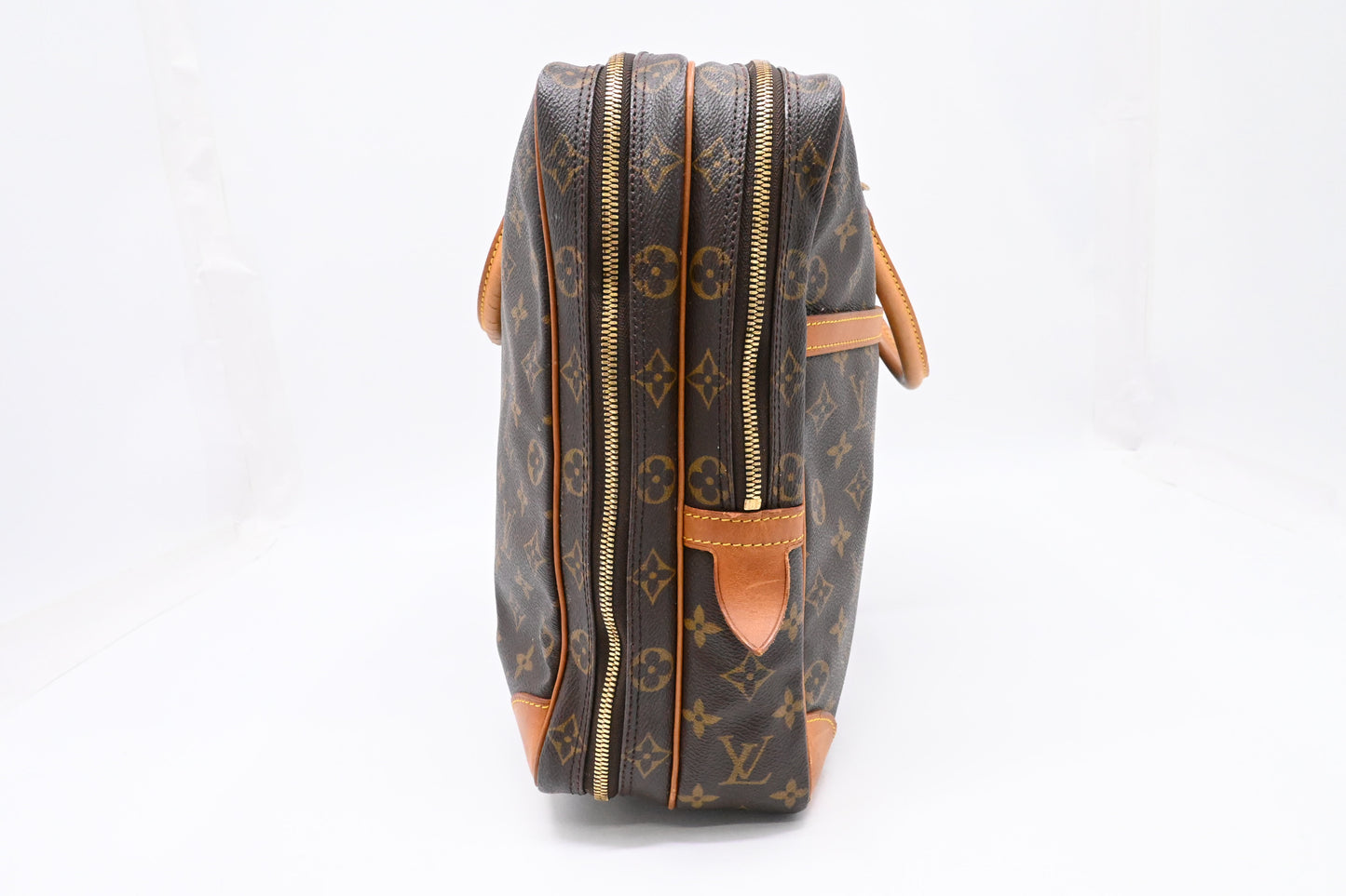 Louis Vuitton Porte Document Voyage in Monogram Canvas