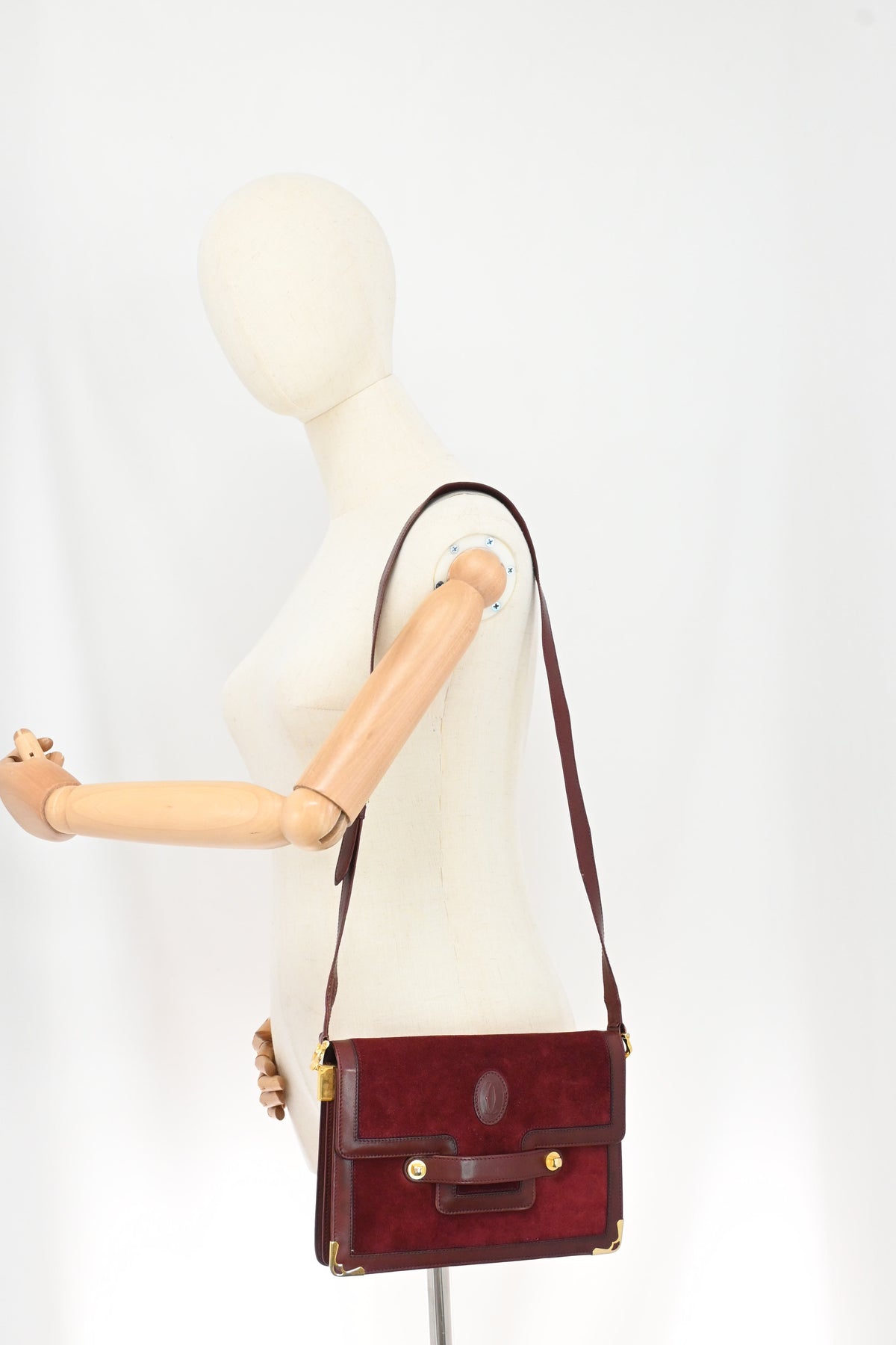 Cartier Shoulder Bag in Burgundy Leather