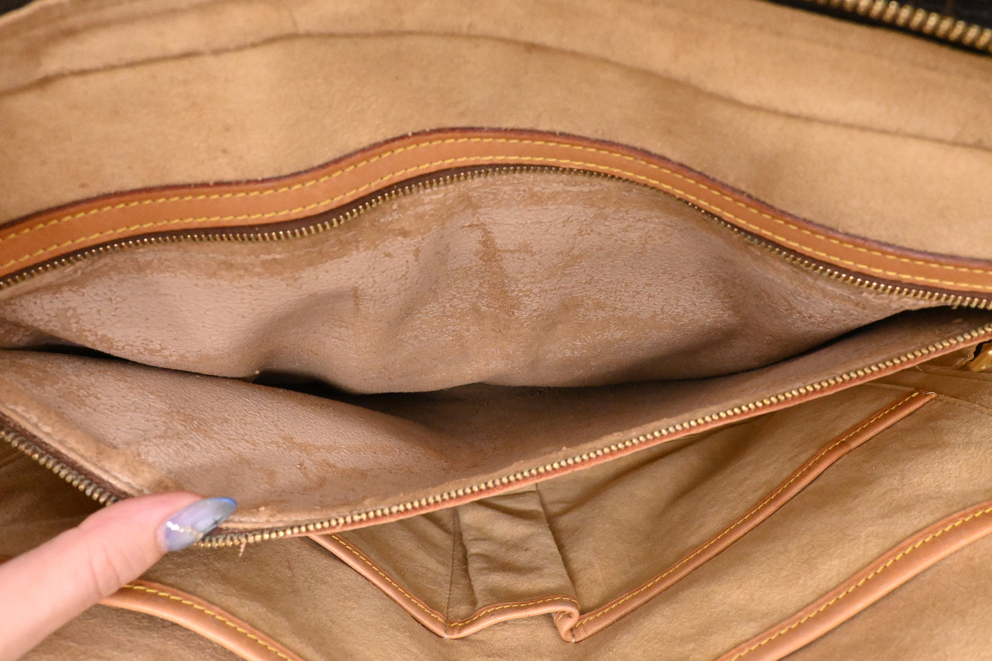 Louis Vuitton Porte Document Voyage in Monogram Canvas