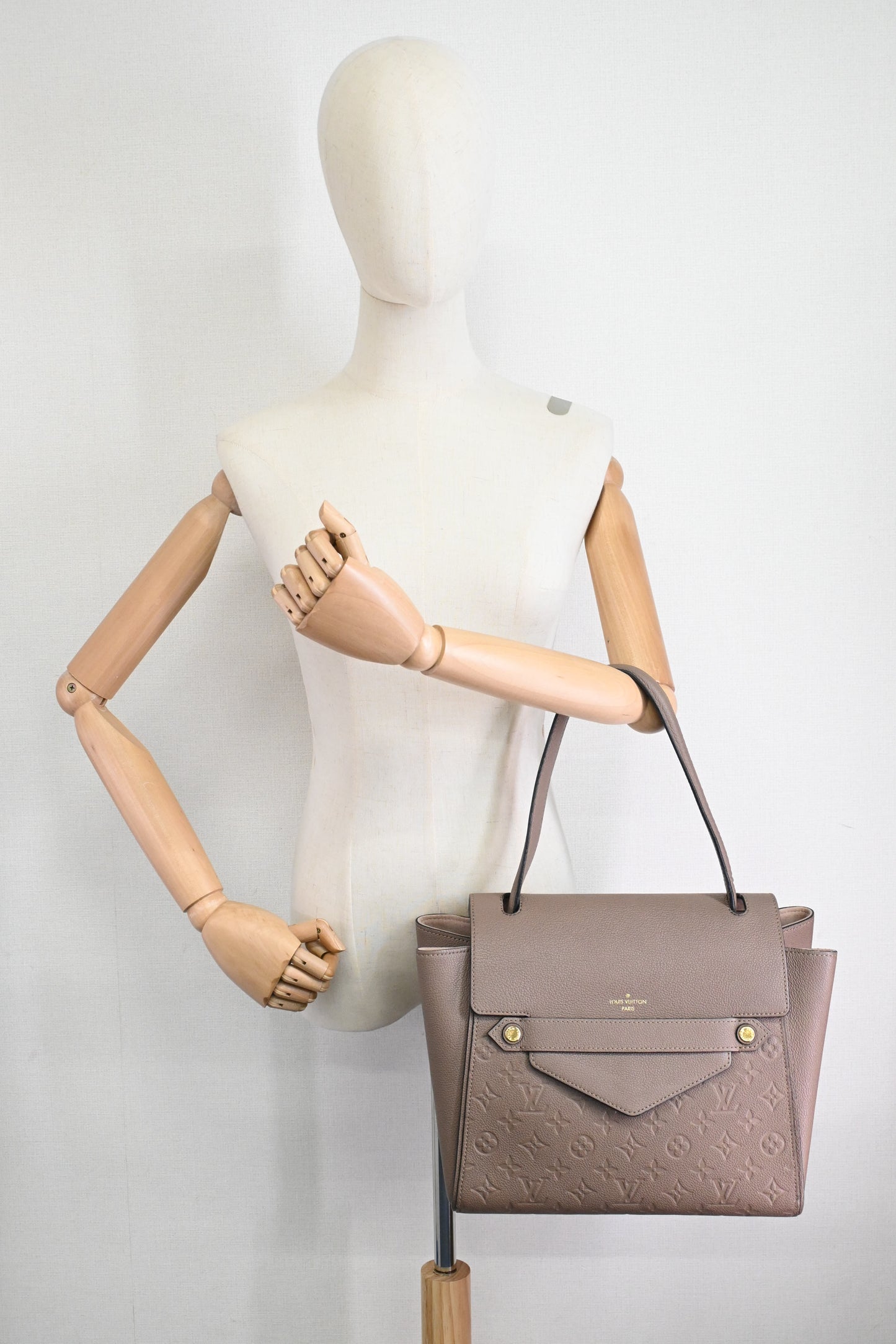 Louis Vuitton Trocadero in Taupe Empreinte Leather