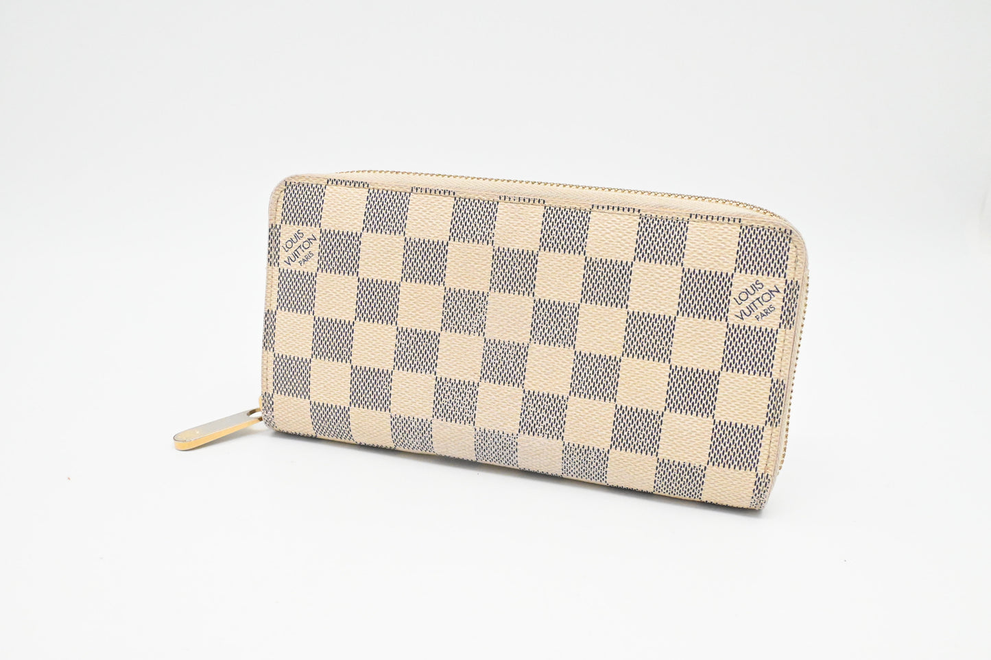 Louis Vuitton Zippy Wallet in Damier Azur Canvas