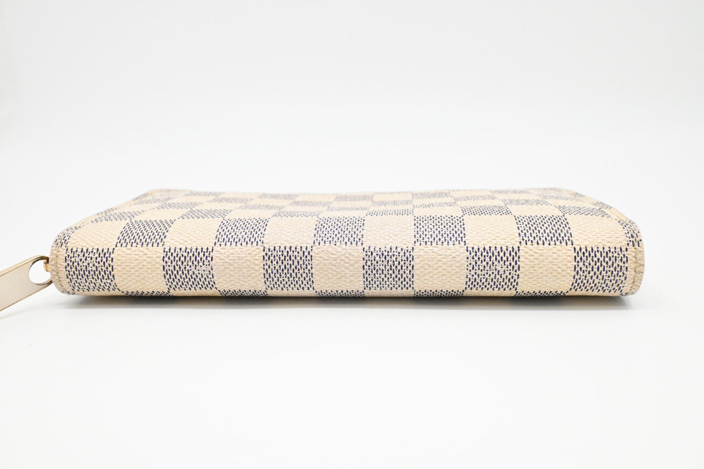Louis Vuitton Zippy Wallet in Damier Azur Canvas
