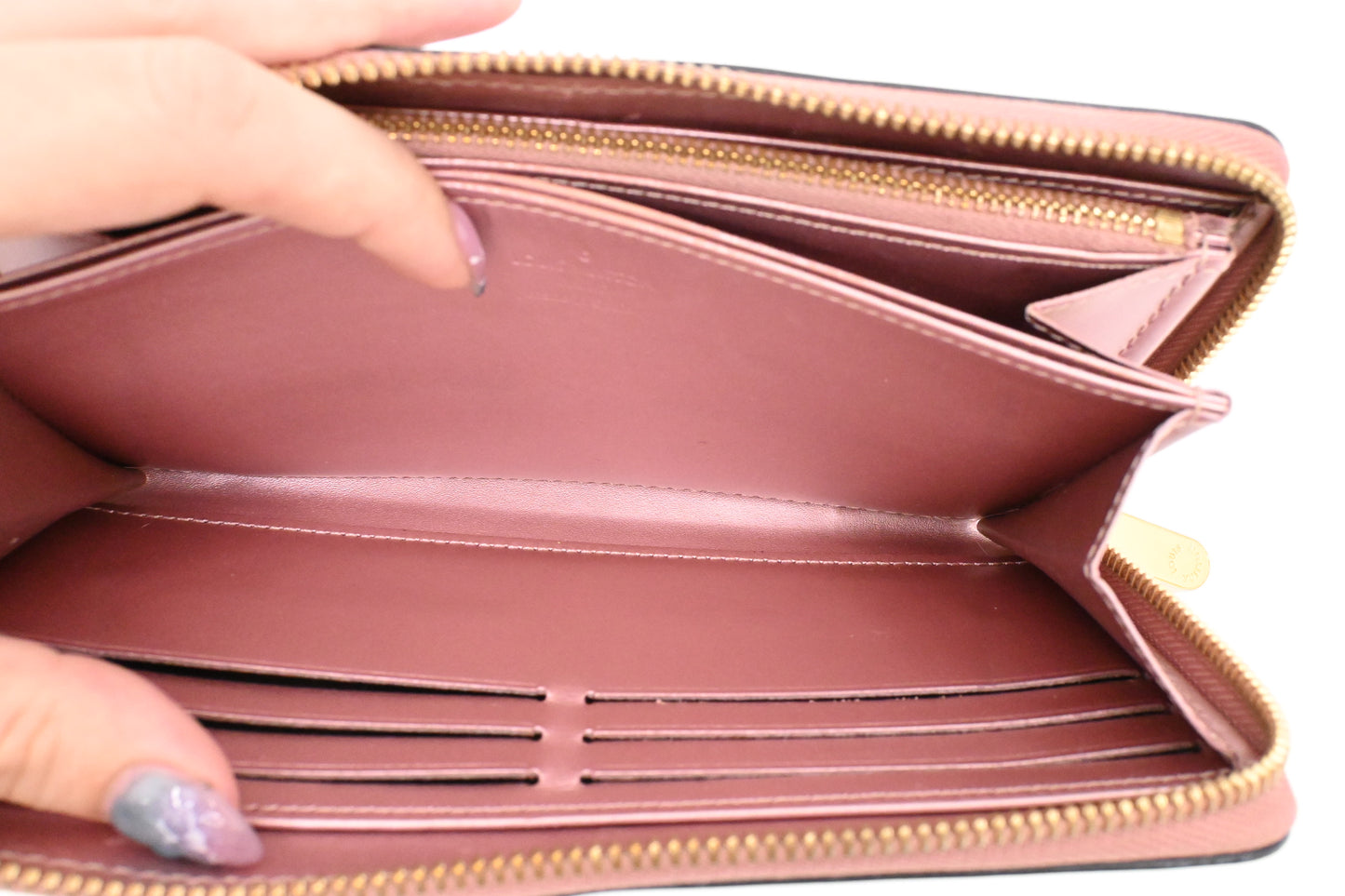 Louis Vuitton Long Zippy Wallet in Pink Metallic Vernis Leather