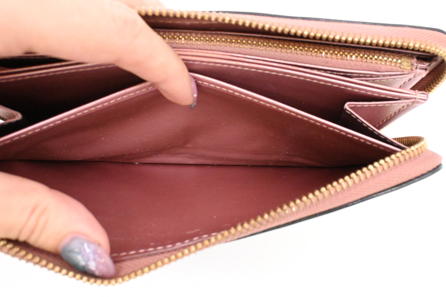 Louis Vuitton Long Zippy Wallet in Pink Metallic Vernis Leather
