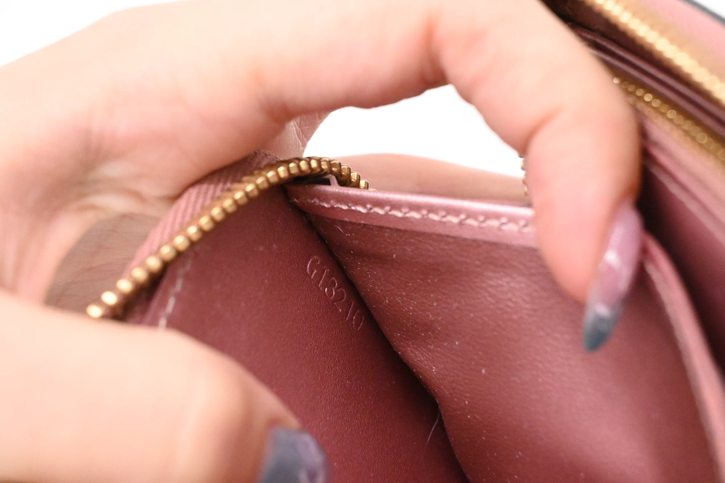 Louis Vuitton Long Zippy Wallet in Pink Metallic Vernis Leather