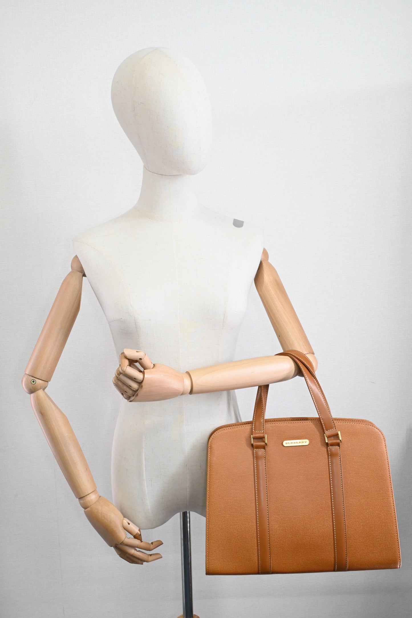 Burberry Handbag in Brown Leather