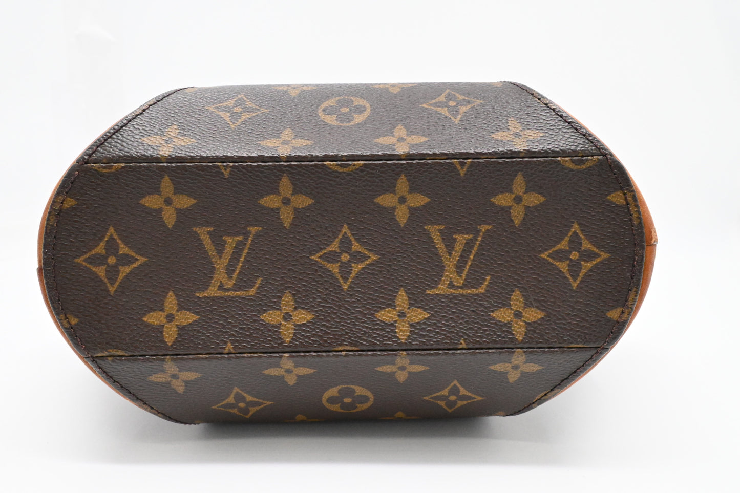 Louis Vuitton Ellipse PM in Monogram Canvas