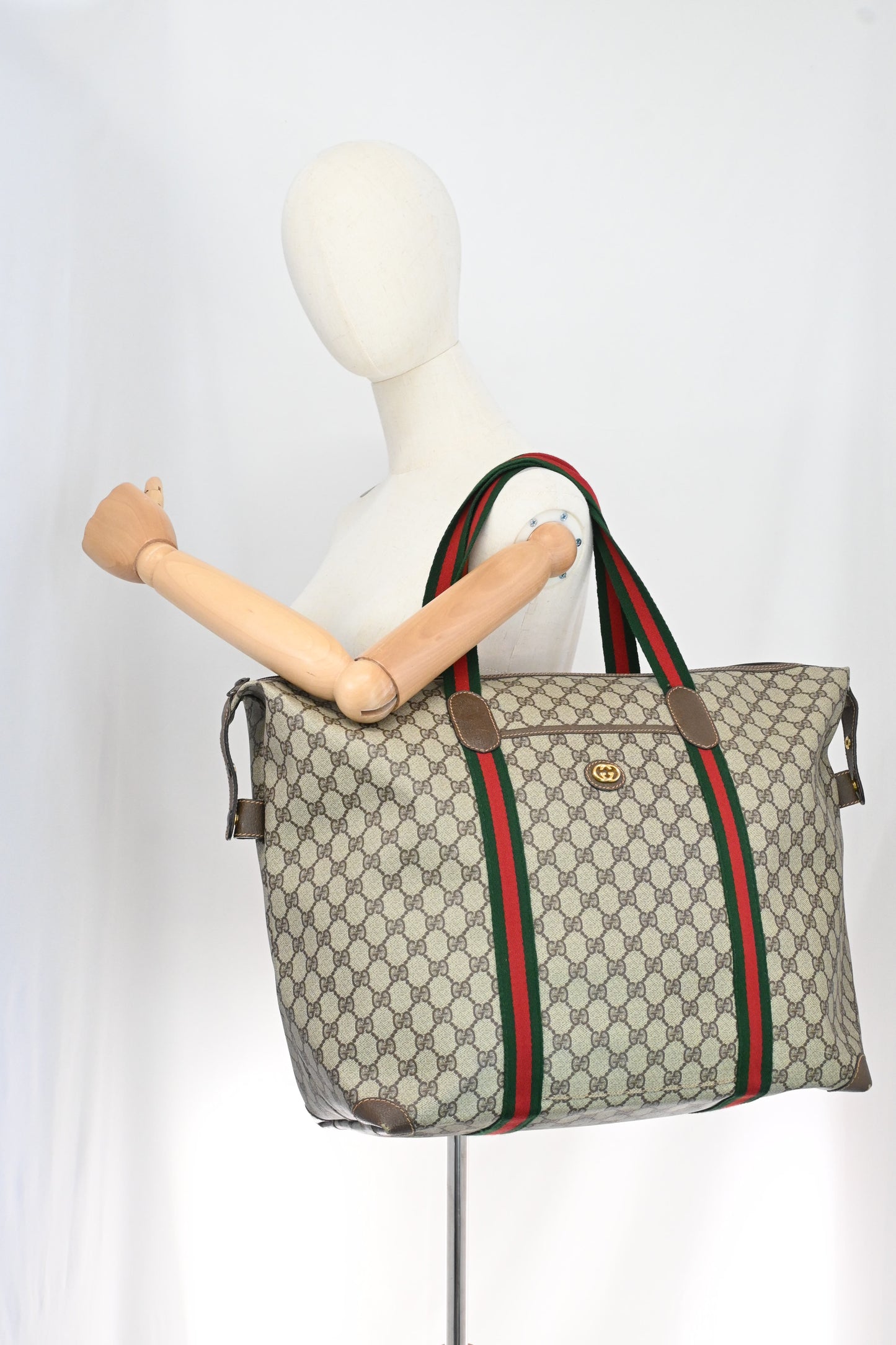 Gucci Travel Bag in GG Supreme Canvas