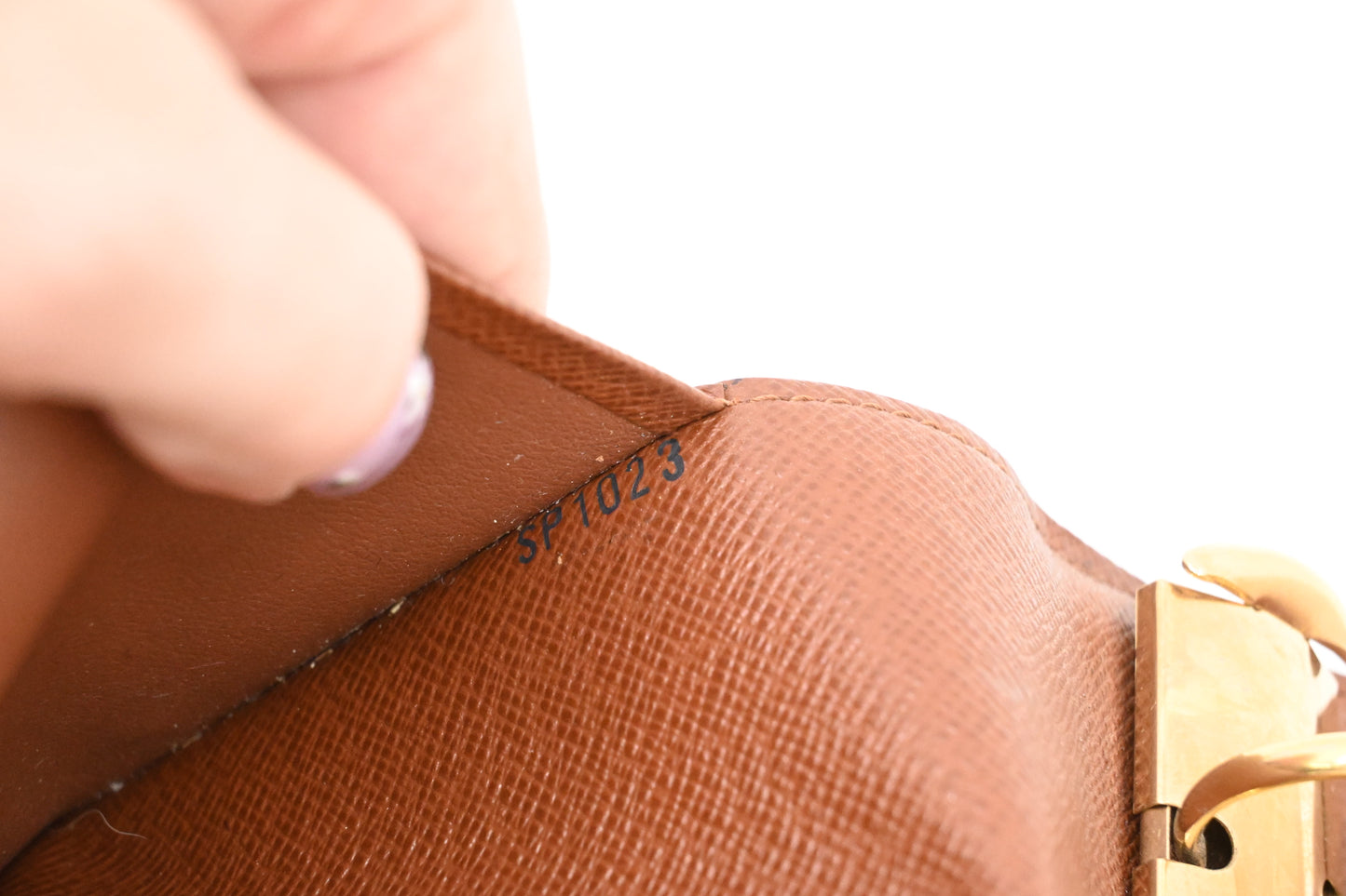 Louis Vuitton Agenda MM in Monogram Canvas