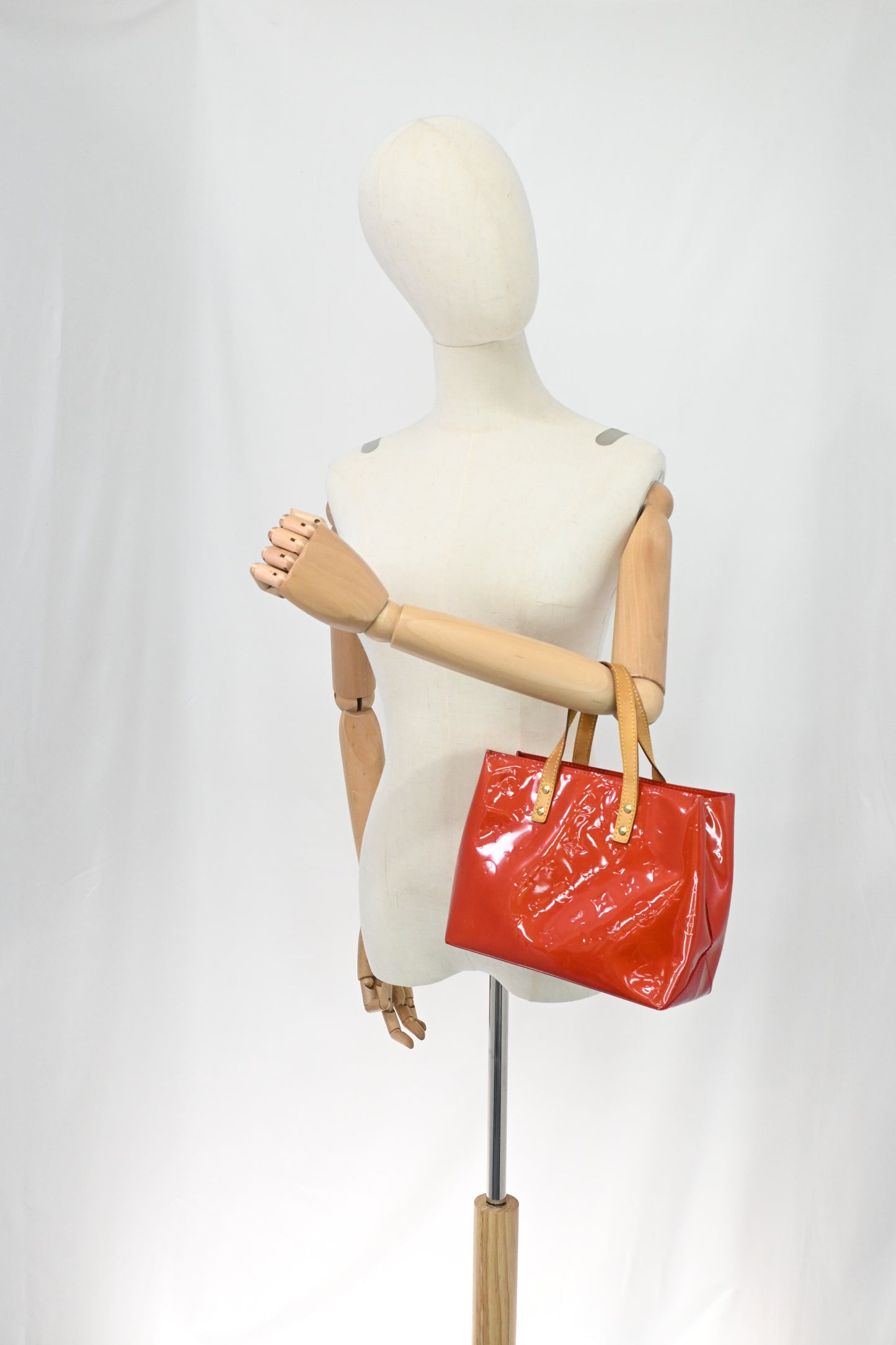 Louis Vuitton Reade PM in Rouge Grenadine Vernis Leather