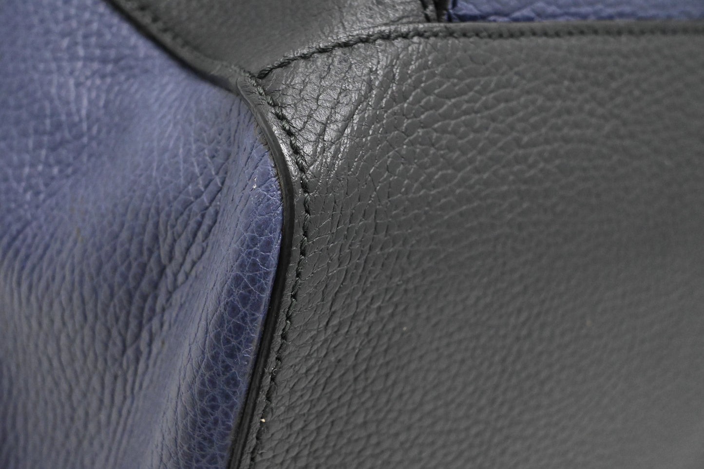 Gucci Cosmopolis Travel Bag in Black & Blue Leather