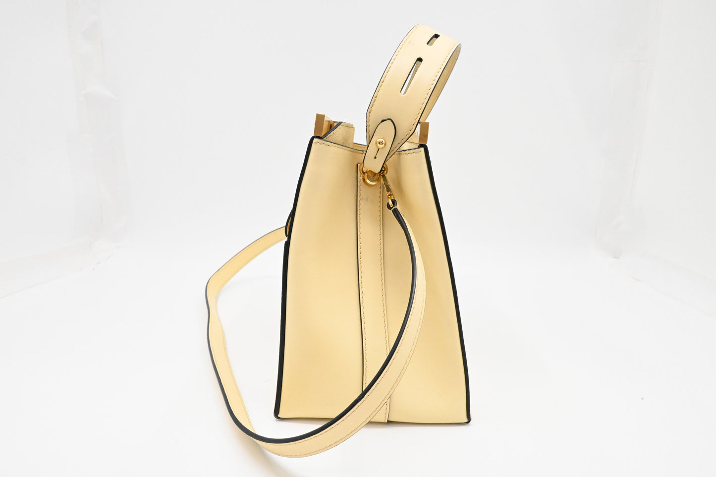 Louis Vuitton City Frame in Banane Taiga Leather