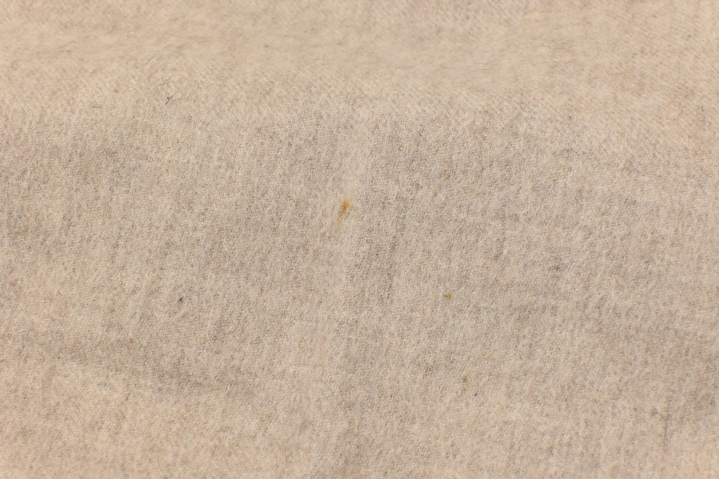 Chanel Shawl in Beige Cashmere