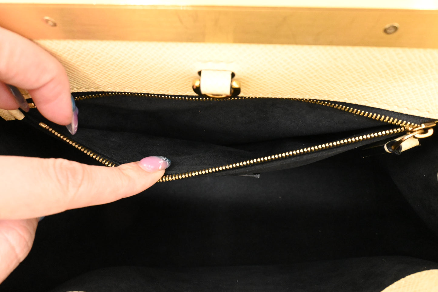 Louis Vuitton City Frame in Banane Taiga Leather