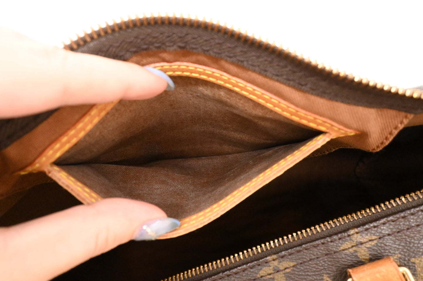 Louis Vuitton Speedy 40 in Monogram Canvas