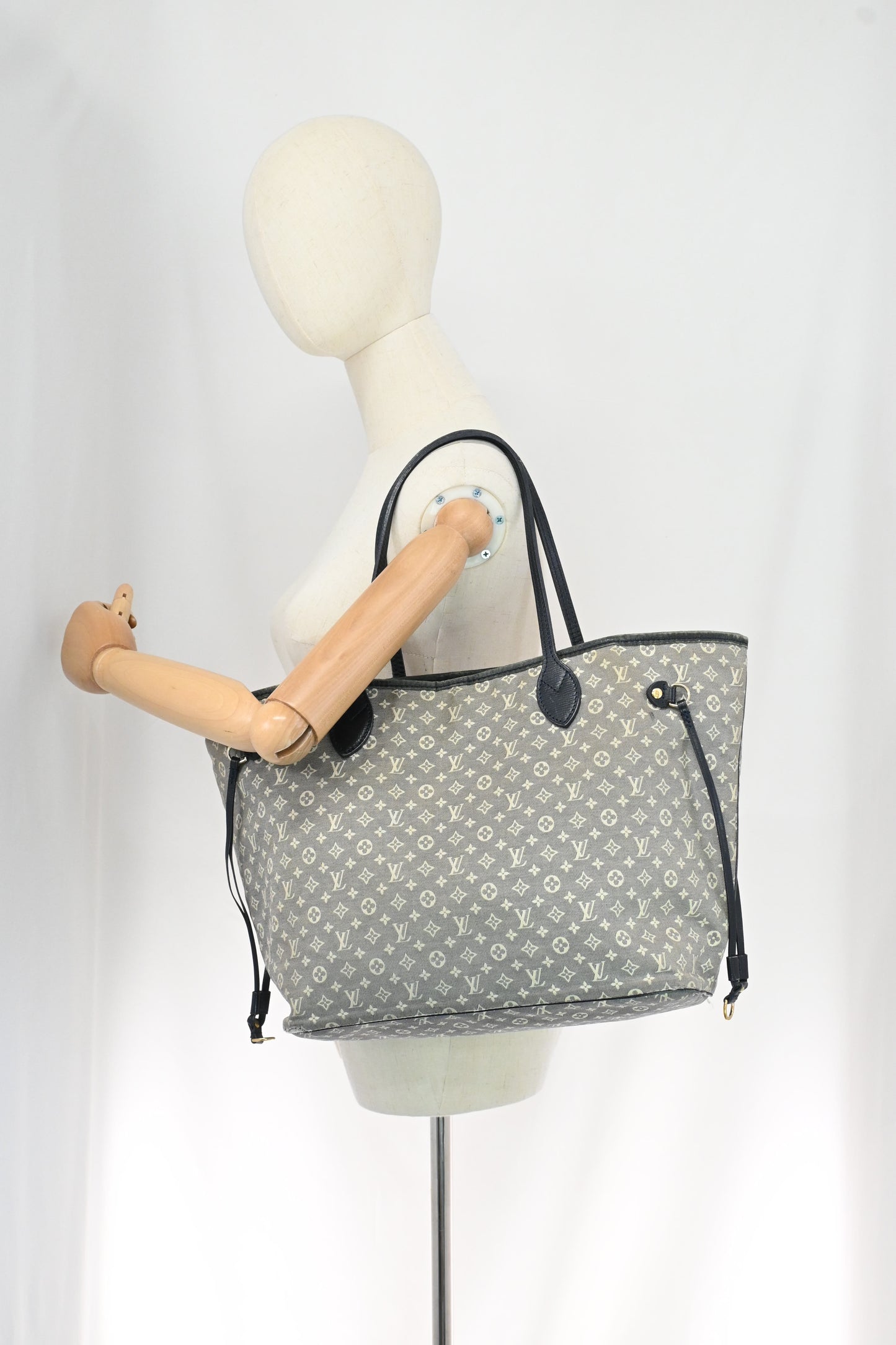 Louis Vuitton Neverfull MM in Encre Idylle Canvas