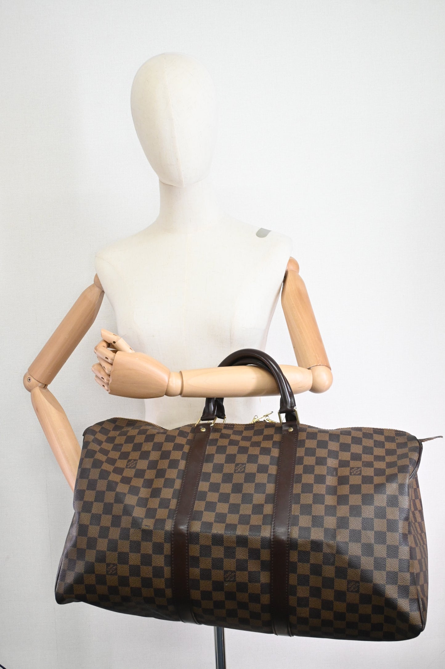 Louis Vuitton Keepall 50 in Damier Ebene Canvas