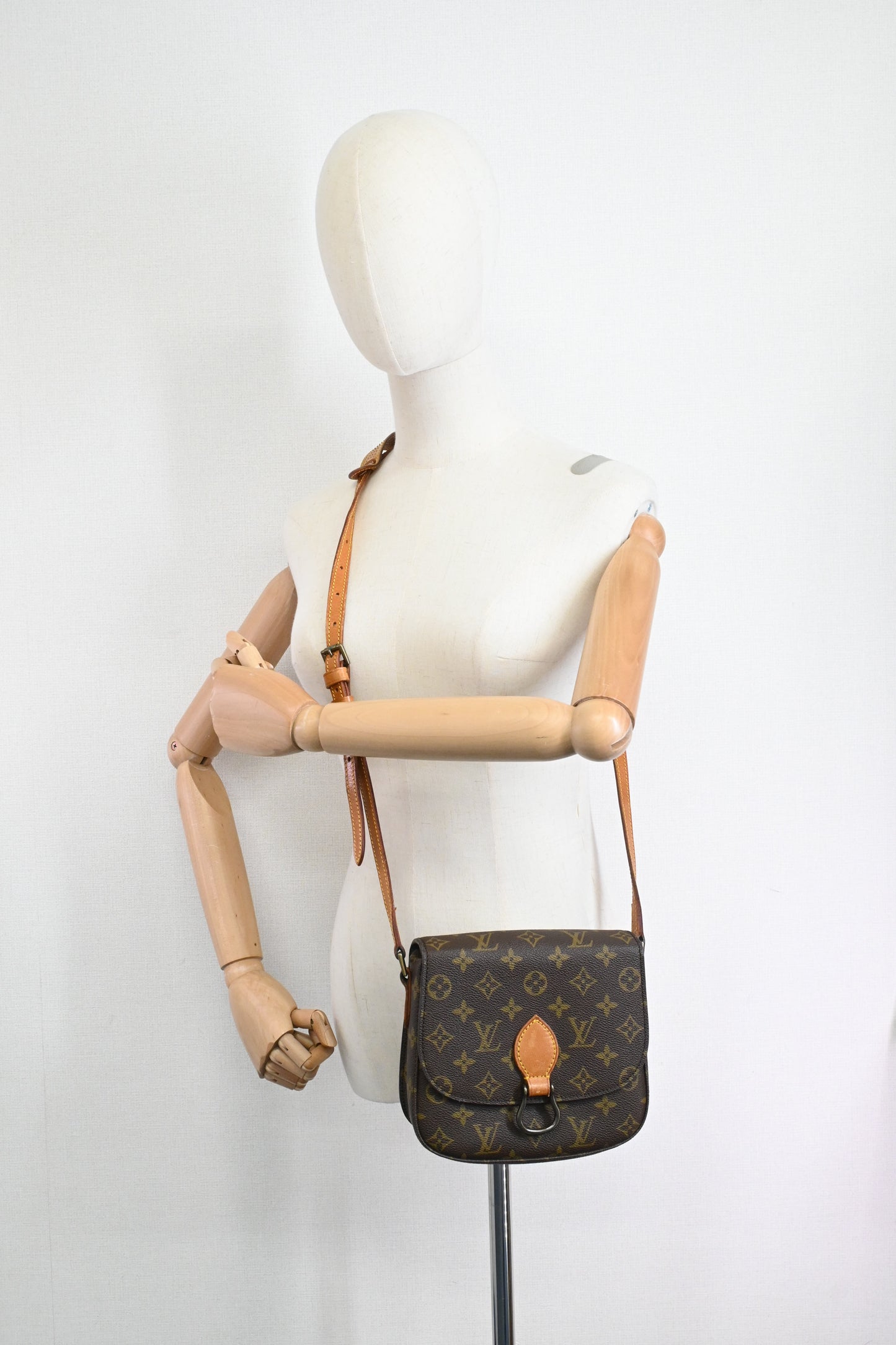Louis Vuitton Saint Cloud MM in Monogram Canvas